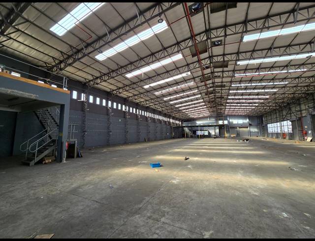 3,023M² WAREHOUSE TO LET IN BENROSE